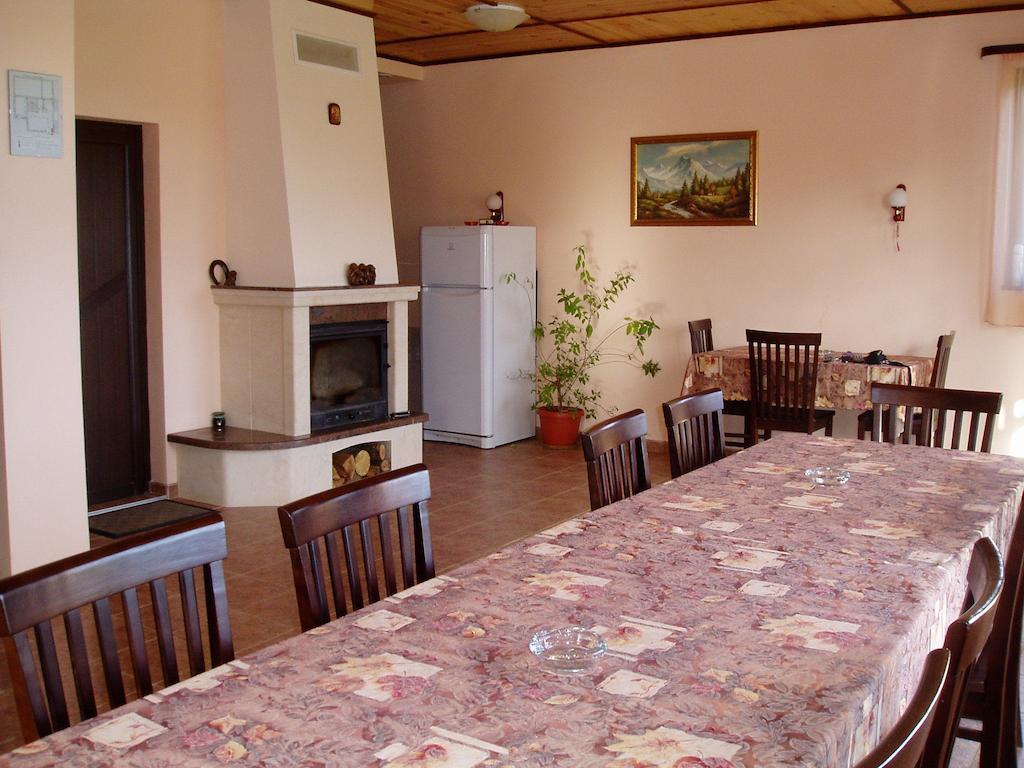 Villa Prolet General-Kantardzhievo Rom bilde